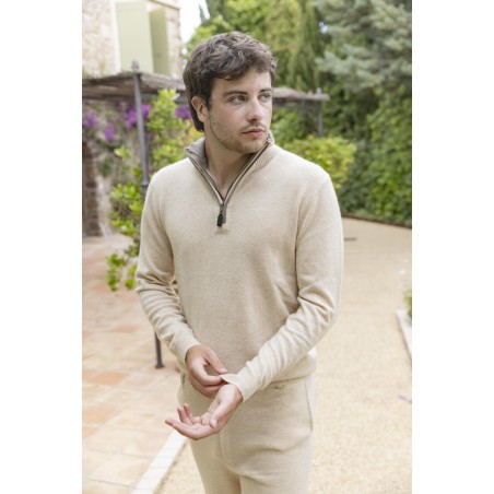 Pull zippé bouton